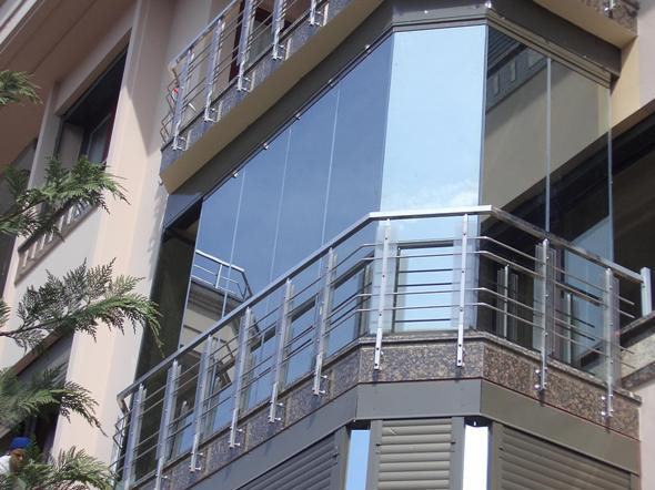 Cam Balkon