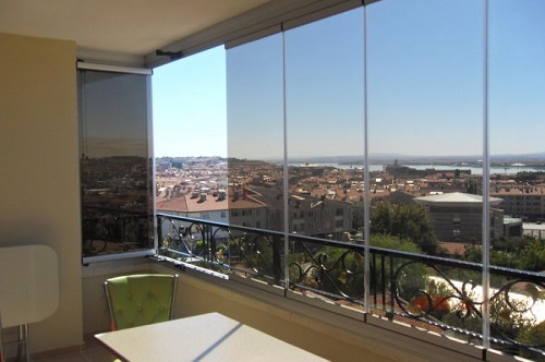Cam Balkon